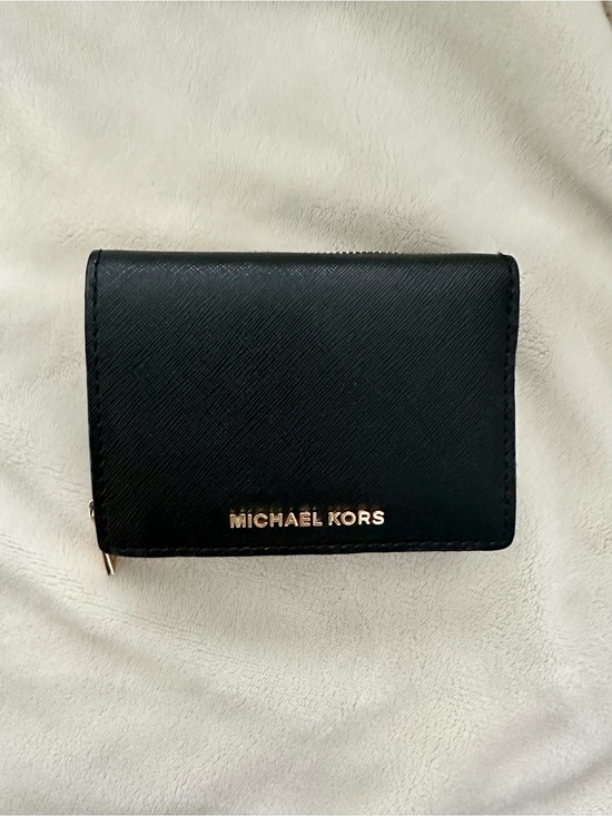 Michael Kors Handbags - Michael Kors Black Leather Compact Wallet